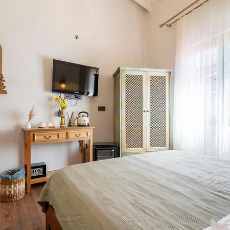 Mediha Hanim Konagi Alacati Çeşme