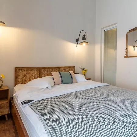 Δωμάτια σε οικογενειακή κατοικία Mediha Hanim Konagi Alacati *