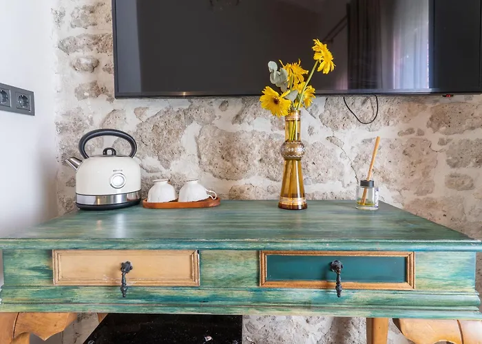 Проживання в сім'ї Mediha Hanim Konagi Alacati Чешме