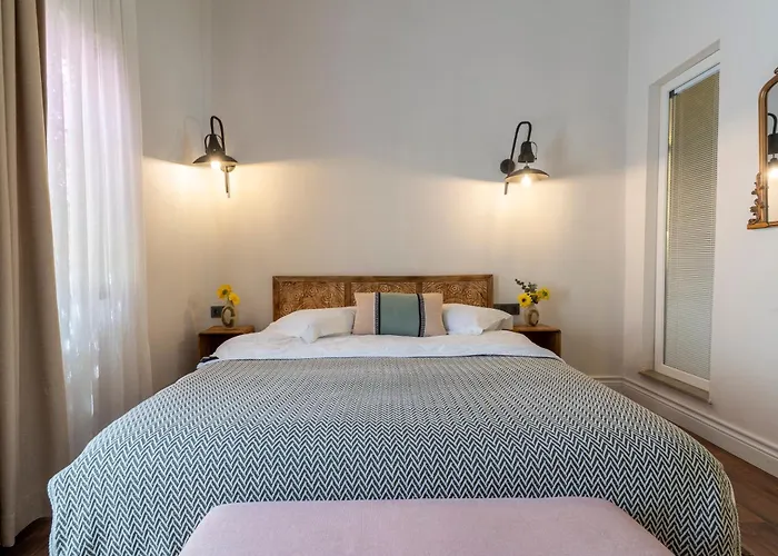 Проживання в сім'ї Mediha Hanim Konagi Alacati *